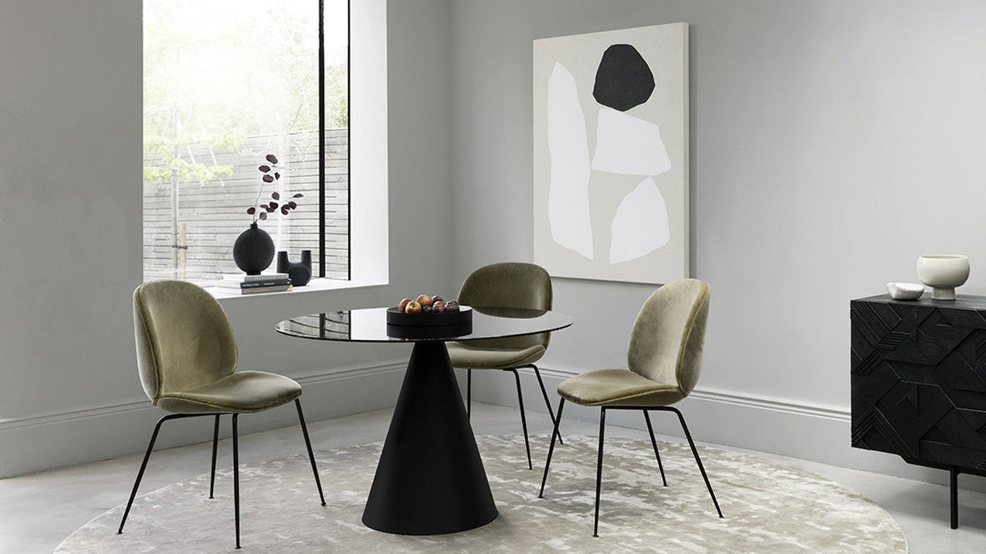 Dining room in neutral colour palette