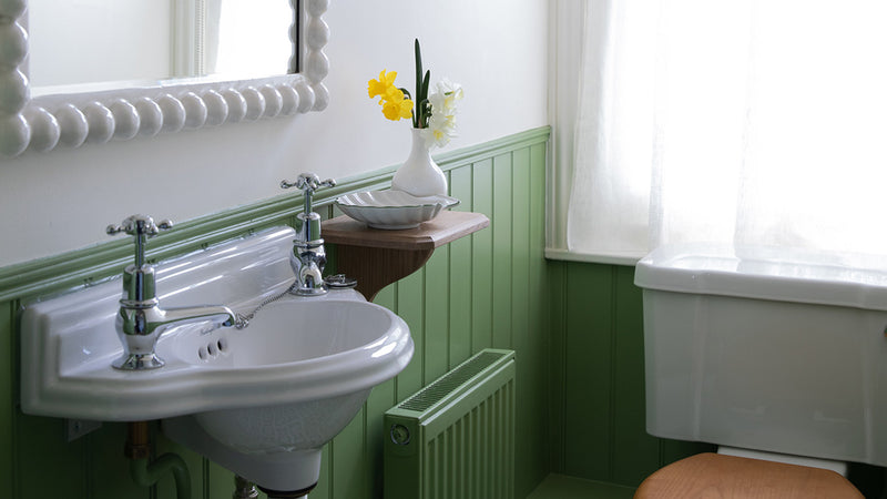 Modern small bathroom paint ideas