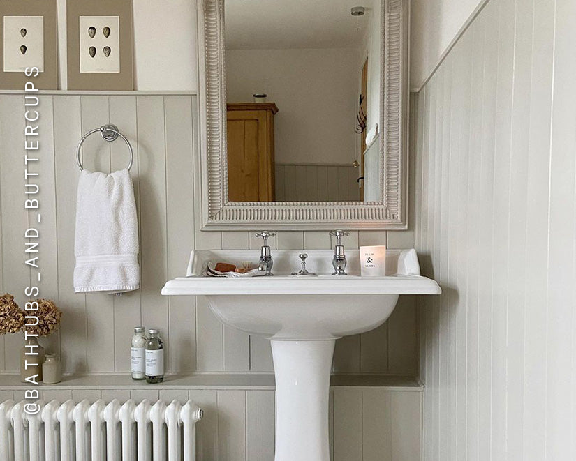 Bathroom in Lick Beige 01