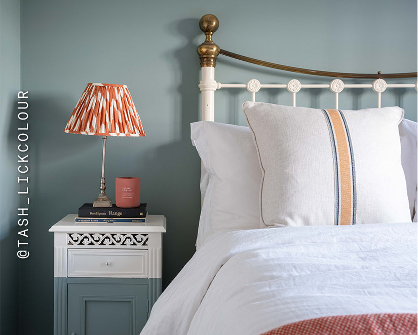 Bedroom in Lick Teal 01